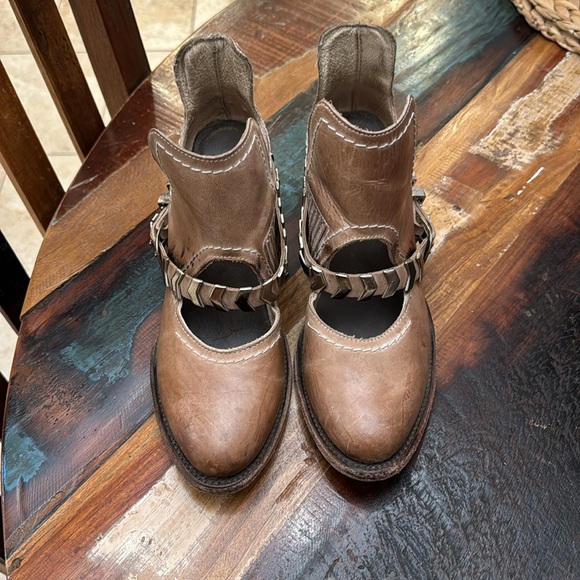 Freebird Blade size 7 - Picture 2 of 3